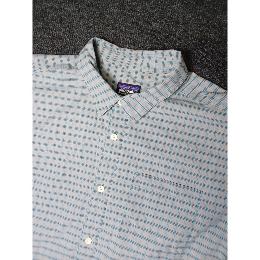 Patagonia Organic Cotton Mens Meduim Long Sleeve Button-Down Lot Of 2